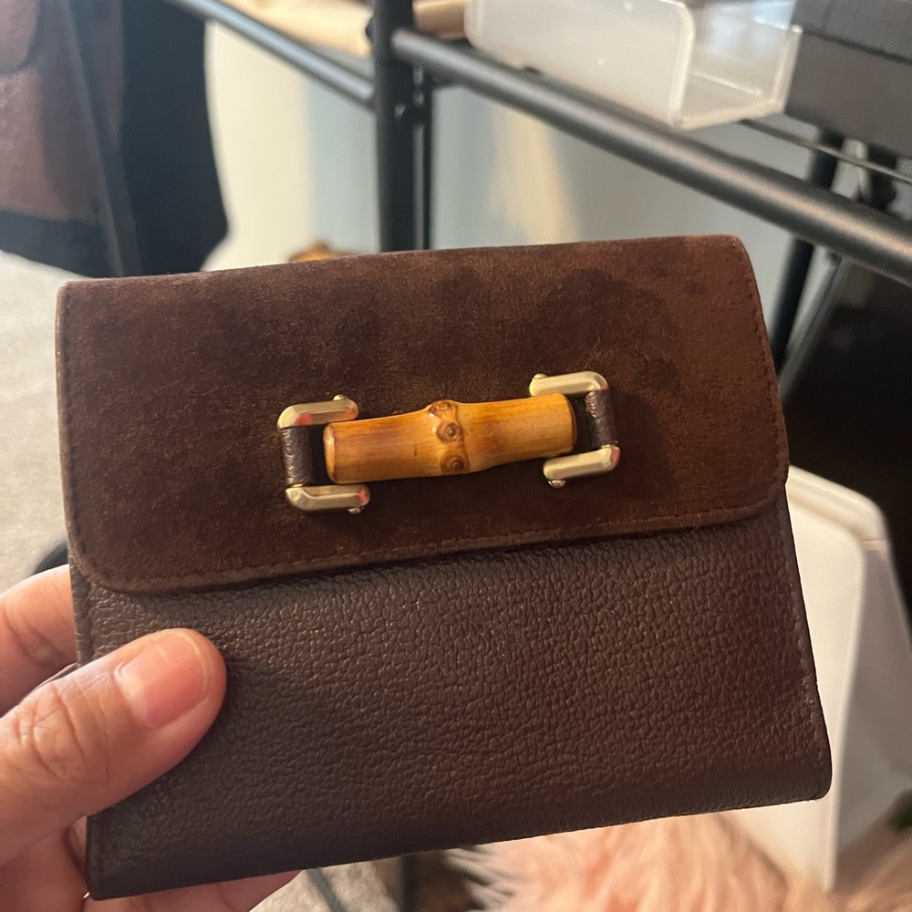 SOLD‼️Gucci Brown Leather Wallet with Bamboo Accent